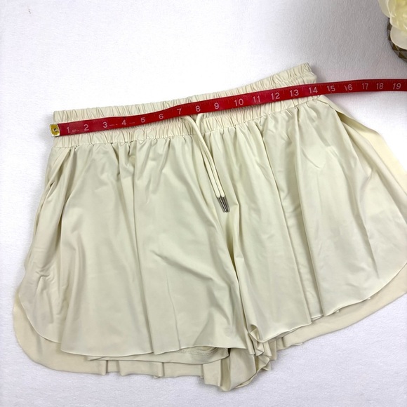 Stradivarius Flippy Lined Mini Drawstring Women's Cream Shorts Skorts Size M - Picture 13 of 15